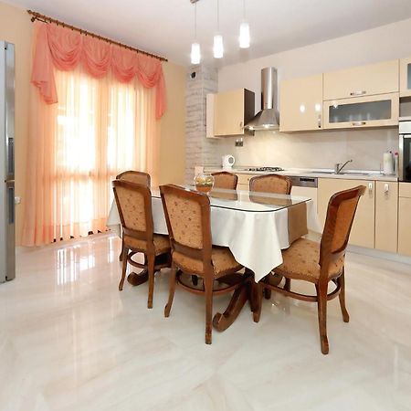 Apartment Lucijan Бибинє Номер фото