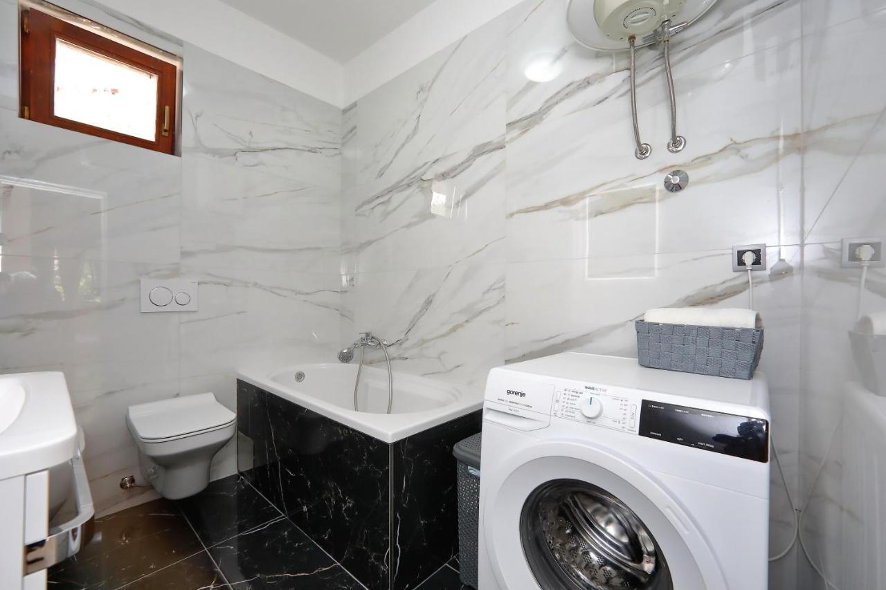 Apartment Lucijan Бибинє Екстер'єр фото