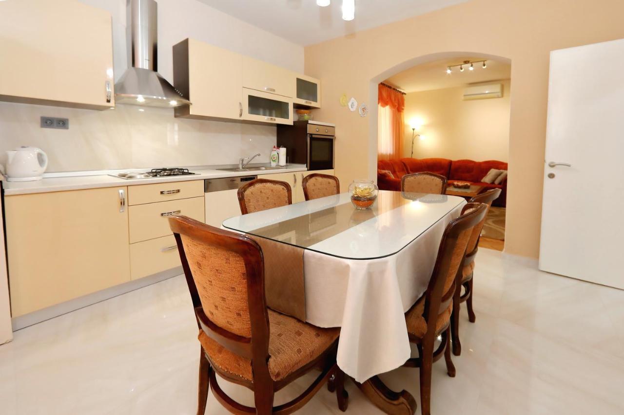 Apartment Lucijan Бибинє Екстер'єр фото